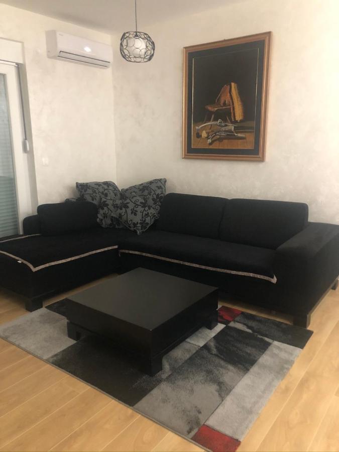 Anja Lux * Budva